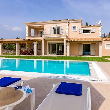 Villa Johnnie Pouládes Extérieur photo