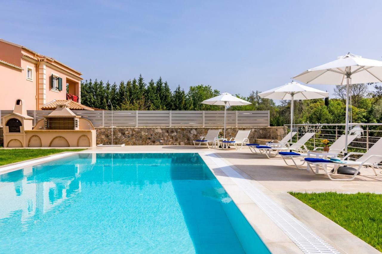Villa Johnnie Pouládes Extérieur photo