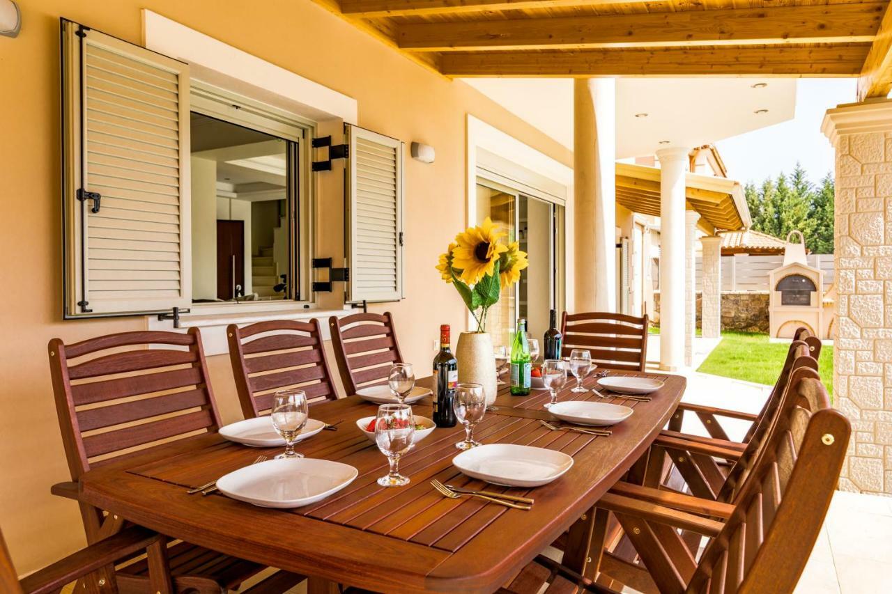 Villa Johnnie Pouládes Extérieur photo